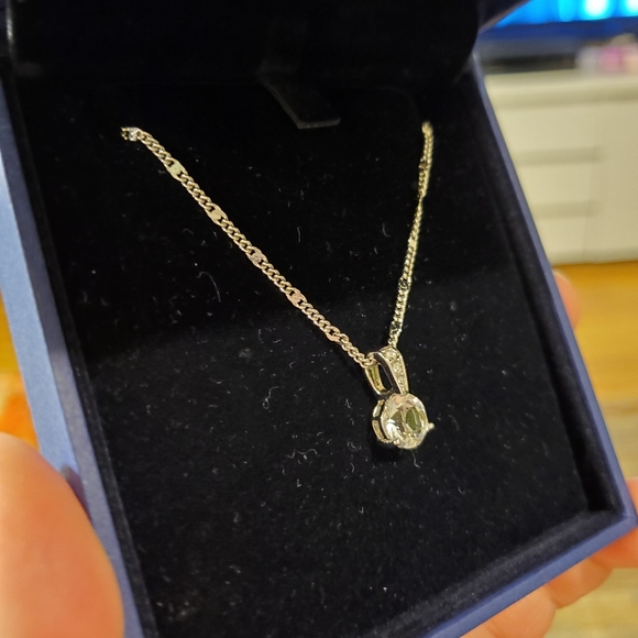 Swarovski Crystal Stone Necklace - Picture 4 of 4